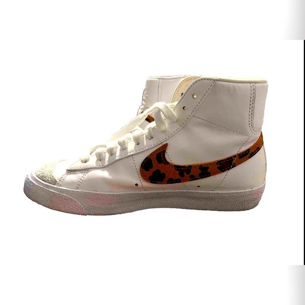 Nike Women’s Blazer Mid ‘77 Leopard Size 7